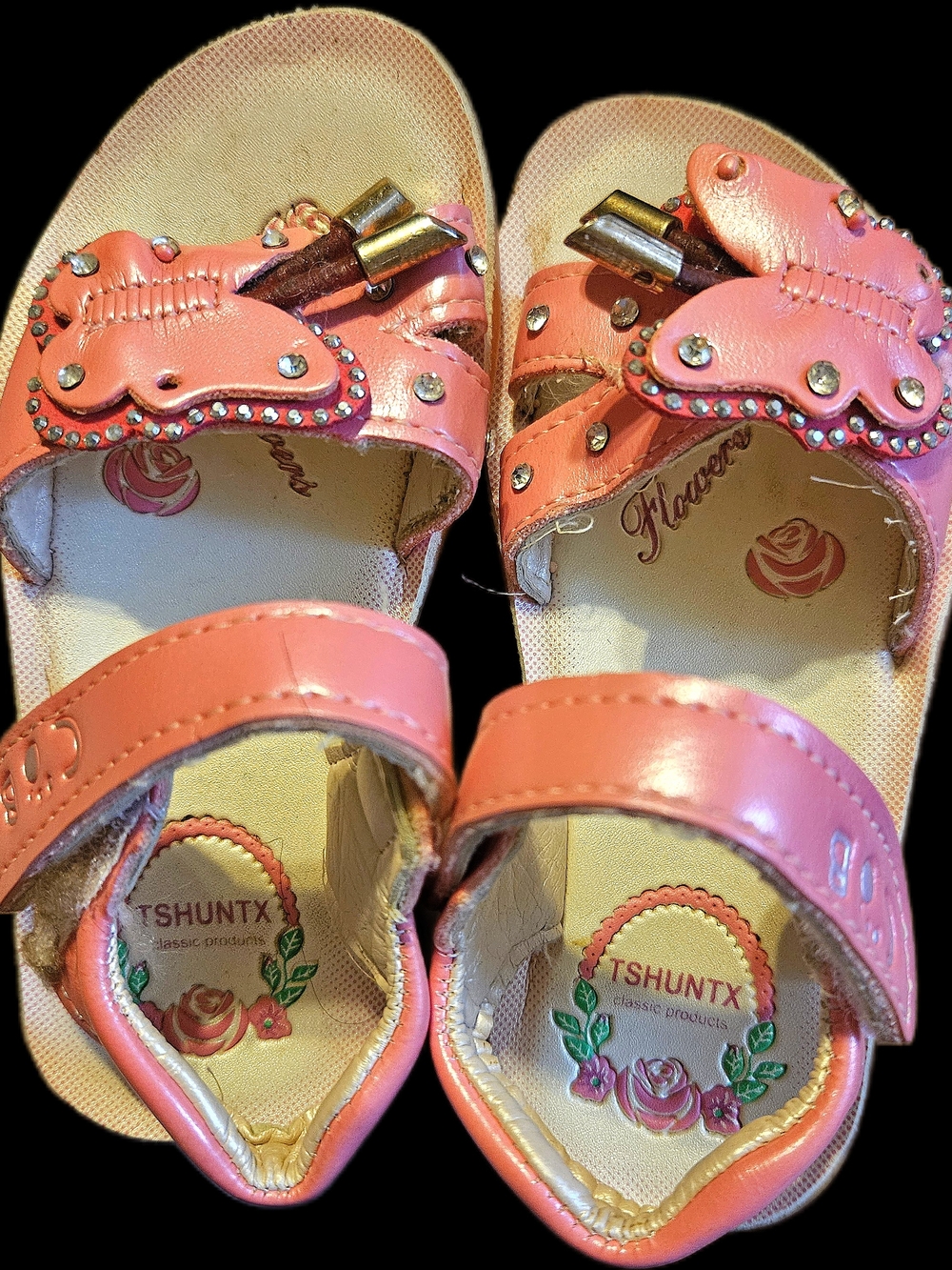 SHUN Coral Pink Girls' Butterfly Sandals with Rhinestone Accents